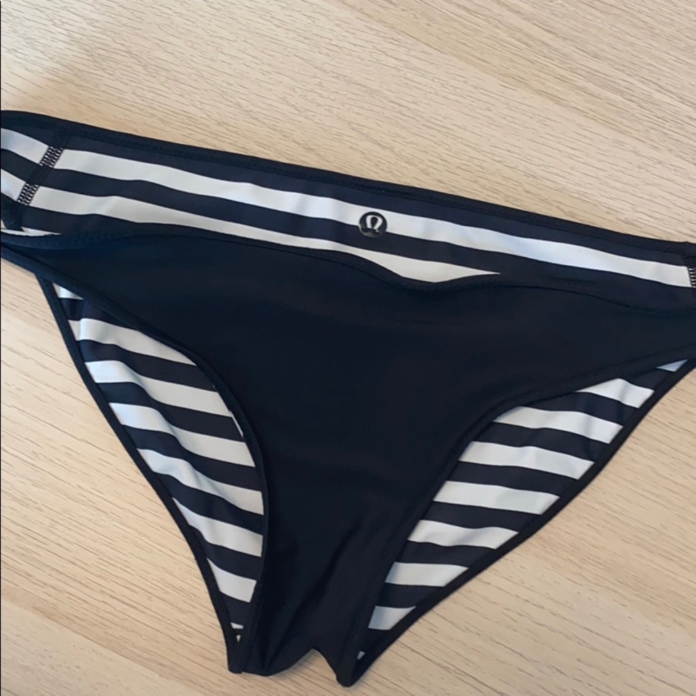 Lululemon Women’s Swim Bottoms Reversible Black